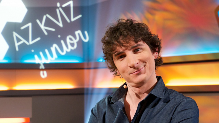 Moderátor Jan Adámek v pořadu AZ-kvíz Junior.