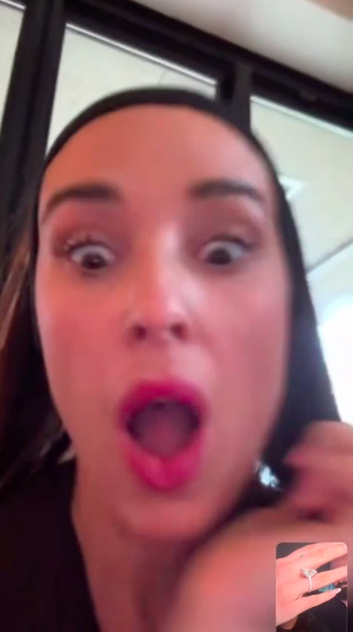 Mezi lidmi co se to dozvěděli přes Facetime byla i Besky.