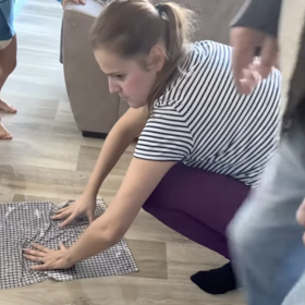 Na videu Josef Kokta sprostě nadává. 