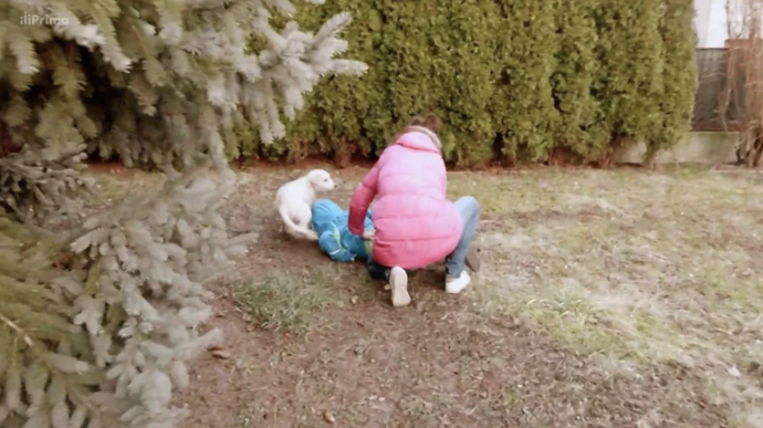 Ornella Koktová dala Quentinovi na holý zadek.