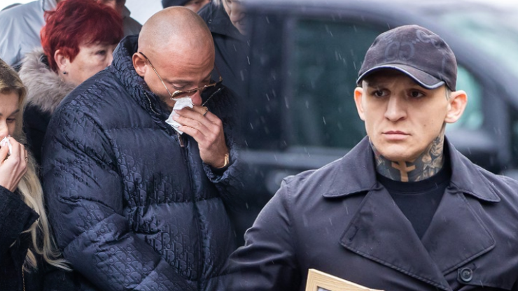 Bývalý snoubenec Moniky Jákliové chce údajně dceru Zoru do péče.