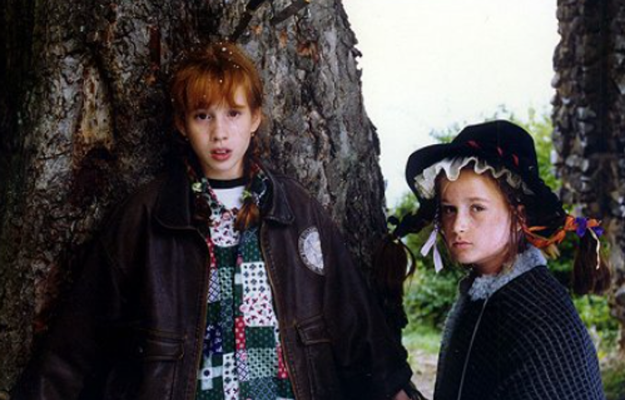 Táňa Pauhofová v seriálu Škriatok. 