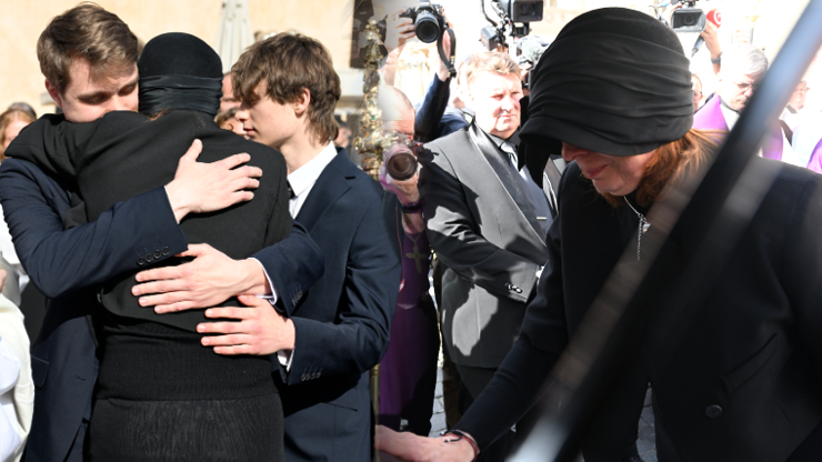 Zdrcená vdova Radka Potměšilová.