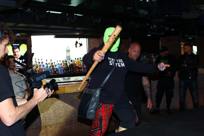 Nespokojený občan nastoupí proti Tadeášovi Kuběnkovi. 