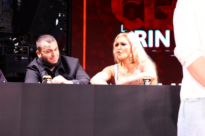 Leo Beránek na tiskovce Clashe.