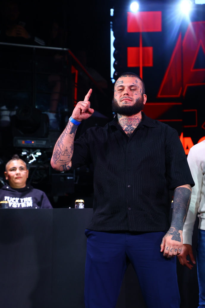 Leo Beránek lítá v maléru.