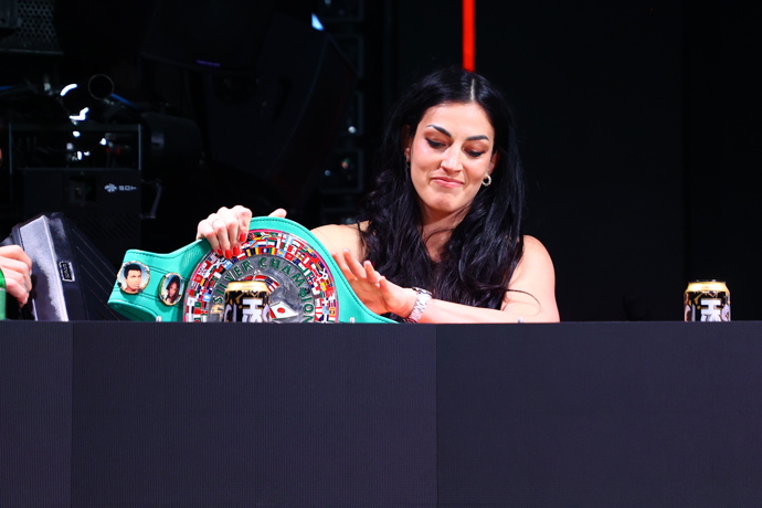 Lucie Horváth Sedláčková na tiskovce Clashe.