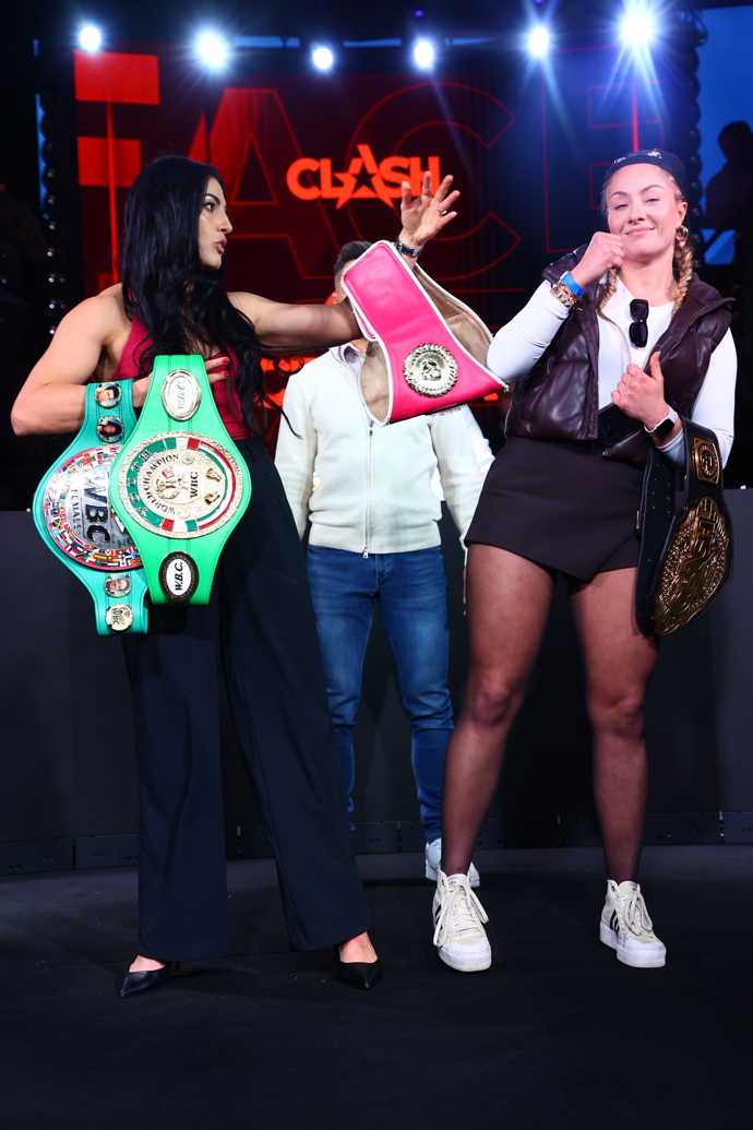 Slečny se nemají v lásce. 