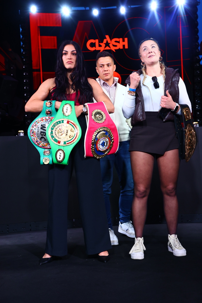 Lucie Horváth Sedláčková vs Hanka Gelnarová. 