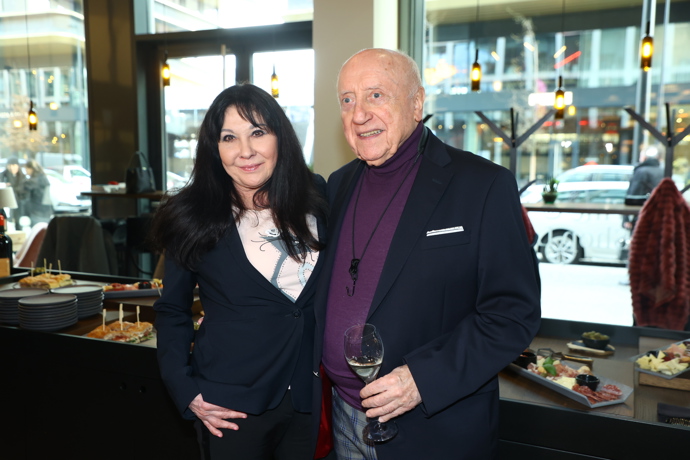 Na křtu dvou nových videoklipů byla Dagmar Patrasová ve skvělé náladě.