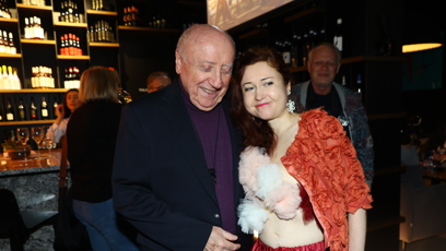 FOTO: Felix Slováček mohl jen těžko odtrhnout oči od outfitu Evy Toulové.