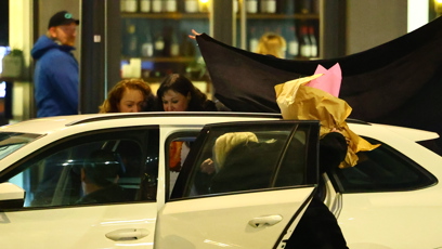 FOTO: Dagmar Patrasová odjíždí.