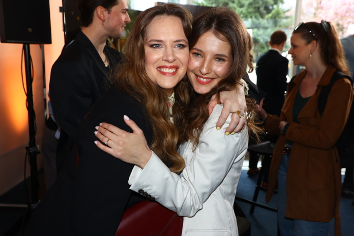 Petra Nesvačilová a Sara Sandeva na tiskové konferenci ke 14. ročníku StarDance.