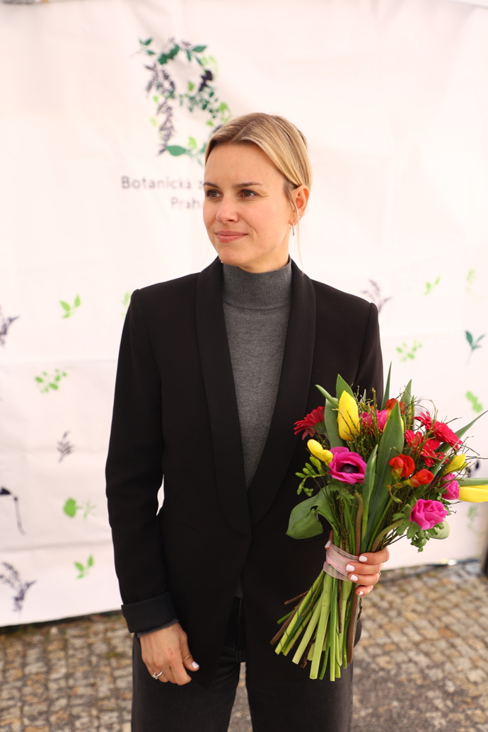 Sama ale uznala, že už je nejvyšší čas předat porotcovskou štafetu opravdovým zpěvákům a profesionálům.