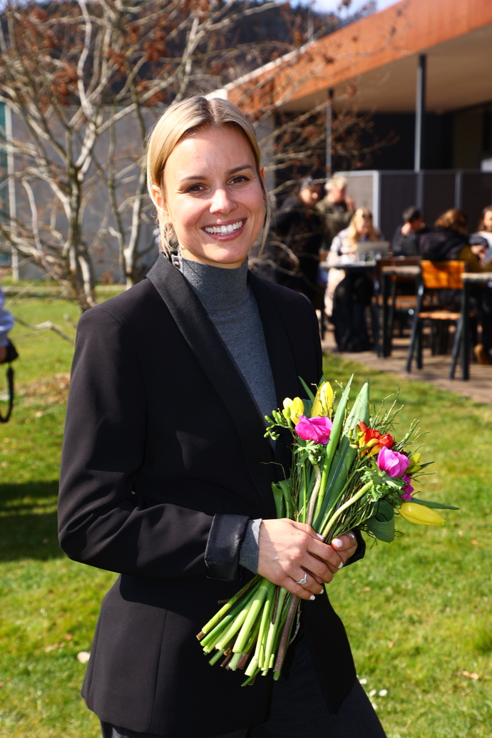 A pokud to prý divákům bude hodně chybět, nevylučuje ani vlastní živá vysílání.