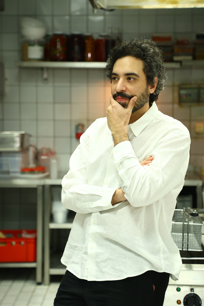 Natáčení komediální gangsterky Trampantojo v Praze.