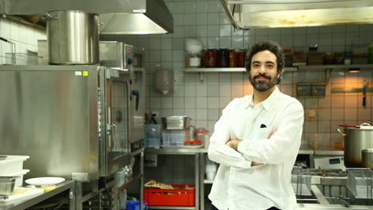 FOTO: Režisér snímku Rodrigo Zuñiga vzal redakci eXtra.cz do kuchyně.