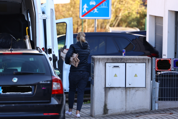 Lela si enchala odvést spoustu věcí.