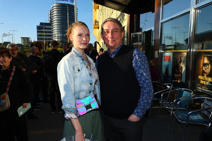 S novou přítelkyní Lucií tvoří Mikluš harmonický pár i přes věkový rozdíl.