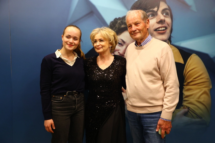 Jana Nagyová na premiéře snímku Šampión s manželem Toni Pulmem a dcerou Sophii-Emmou.