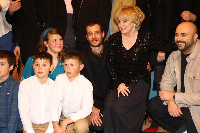 Jana Nagyová si sedla kolegovi na klín.