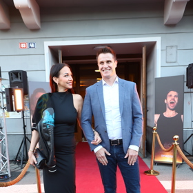 Dvojice je stále zamilovaná.