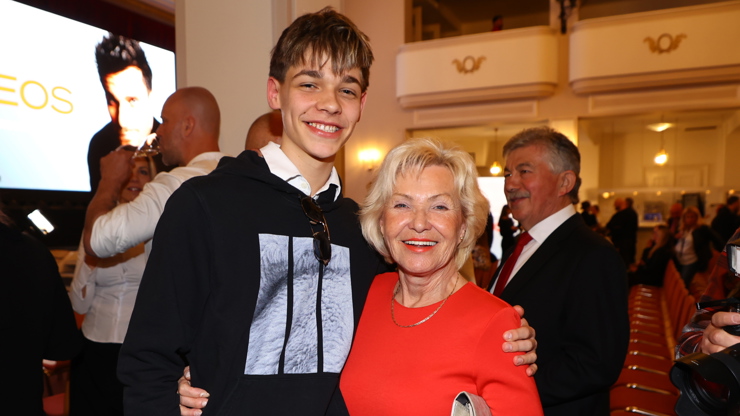 Maminka Leoše Mareše s vnukem Matějem.