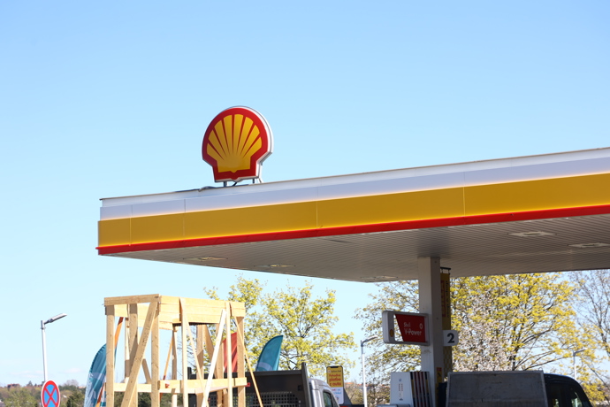 Tady se tankuje přesně za vládní strop.