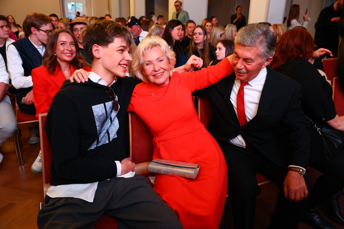 Maminka Leoše, Lenka Marešová celý večer jen zářila. 