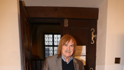 FOTO: Karel Vágner s vnoučaty.