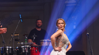 FOTO: Svým vystoupením Šárka Vaňková oživila vzpomínky na Ivetu Bartošovou.