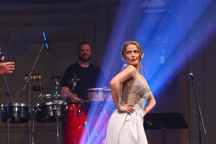 Svým vystoupením Šárka Vaňková oživila vzpomínky na Ivetu Bartošovou.