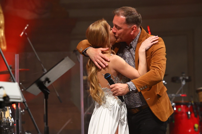 Šárka Vaňková vyznala Petrovi na pódiu lásku.