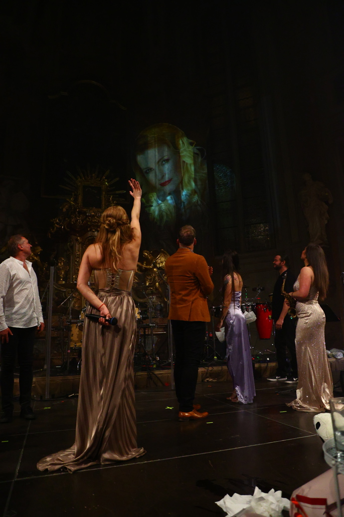 Na konci koncertu čekalo na všechny přítomné dojemné překvapení.