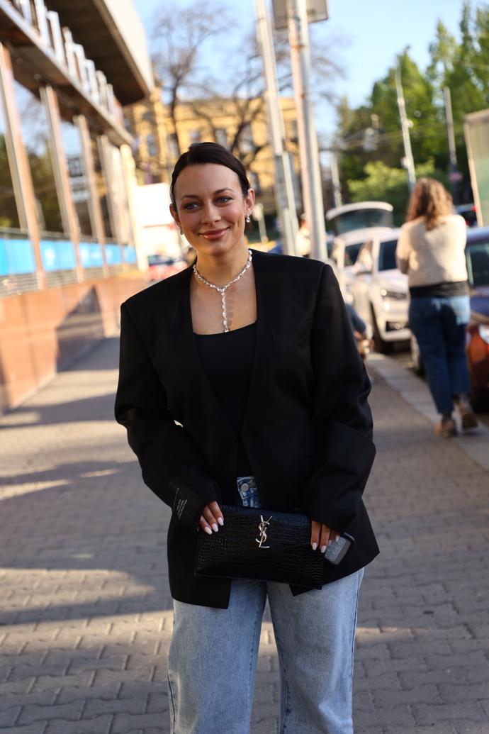 Veronika vynesla krásný outfit. 