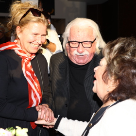 Popřát Jiřině přišlo mnoho známých. 