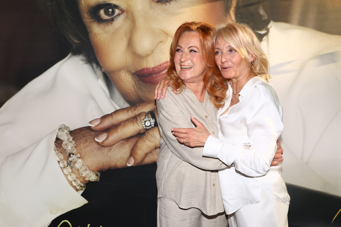 Simona Stašová s Veronikou Žilkovou.