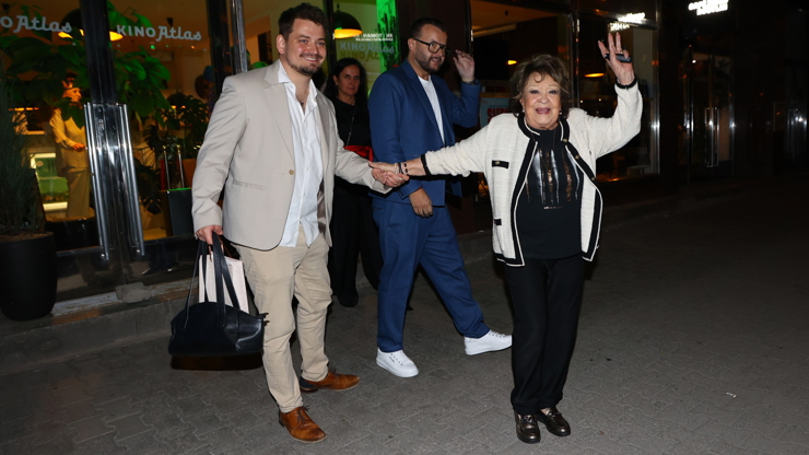 Herečka si večer velmi užila.