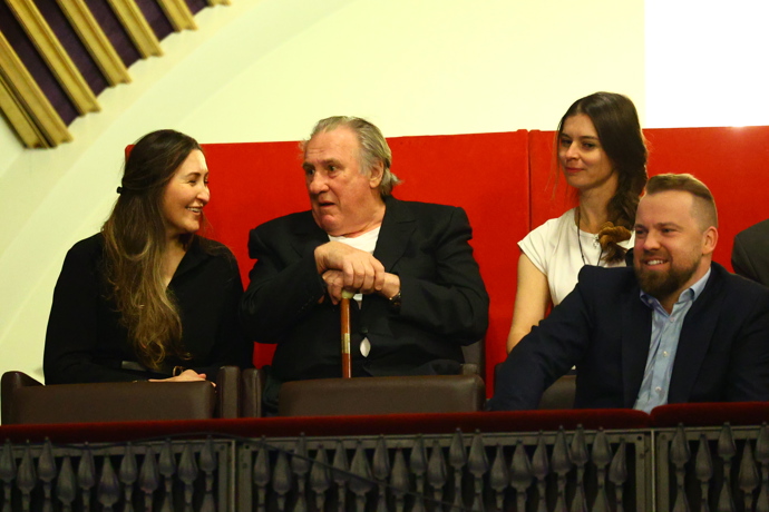 Gérard Depardieu dorazil na veřejnou oslavu Jiřiny Bohdalové.