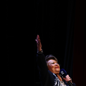 Gérard Depardieu dorazil na veřejnou oslavu Jiřiny Bohdalové.