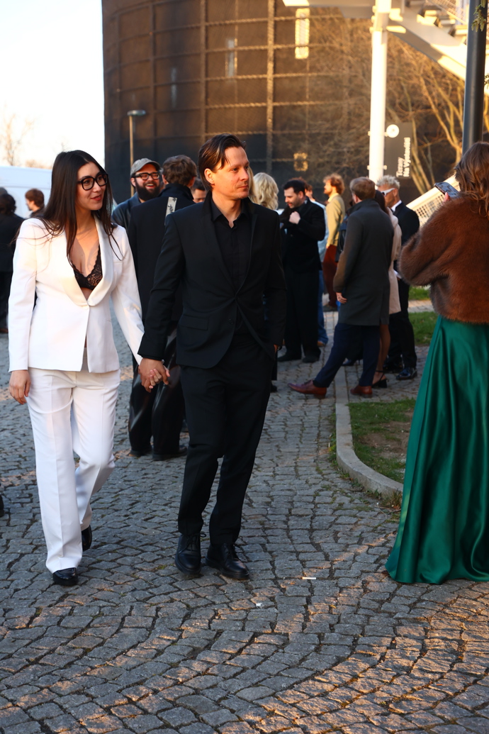 Naomi Adachi dorazila na ceny Anděl.