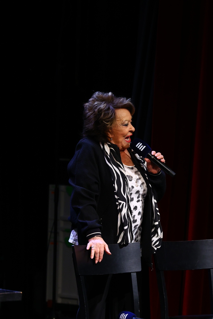 Oslava narozenin Jiřiny Bohdalové.