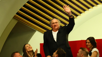 FOTO: Gérard Depardieu dorazil na veřejnou oslavu Jiřiny Bohdalové.
