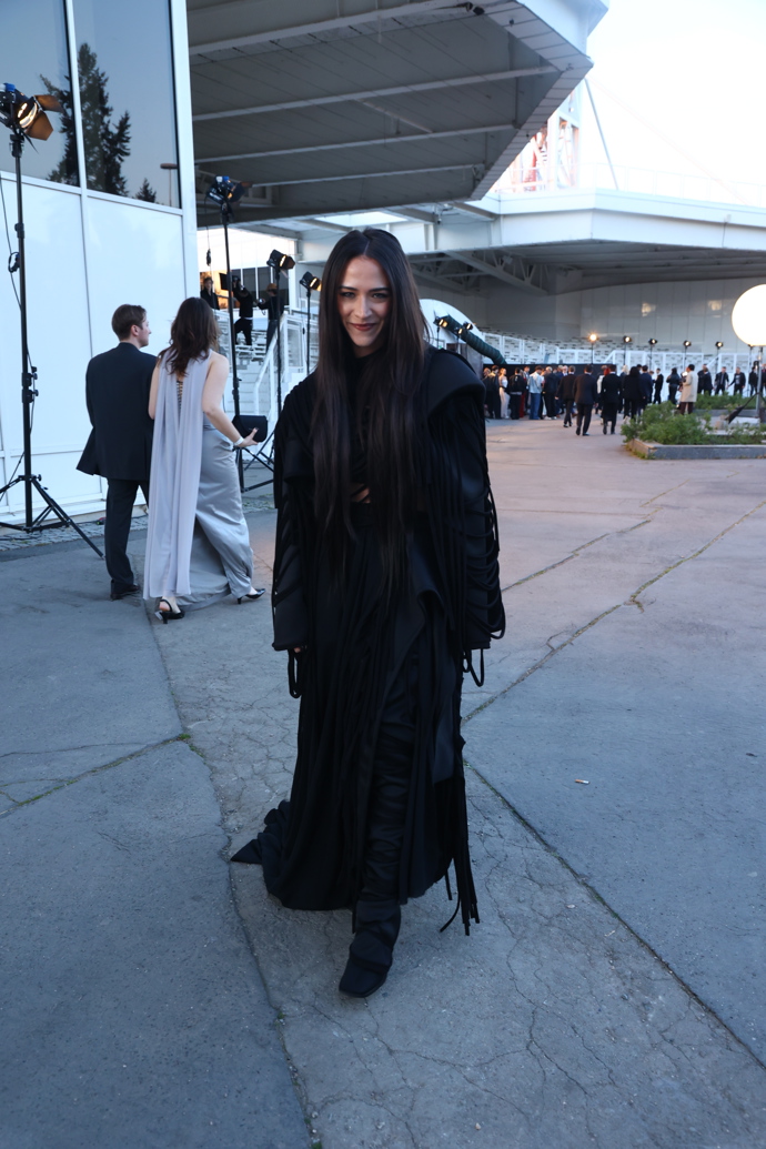 Eva Burešová dorazila v černém.