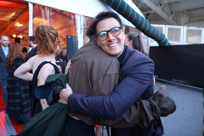 Renne Dang se vřele objal s Jakubem Kotkem.