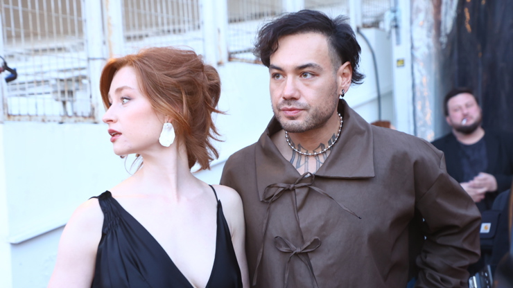 Natálie Halouzková po boku Renneho Danga.