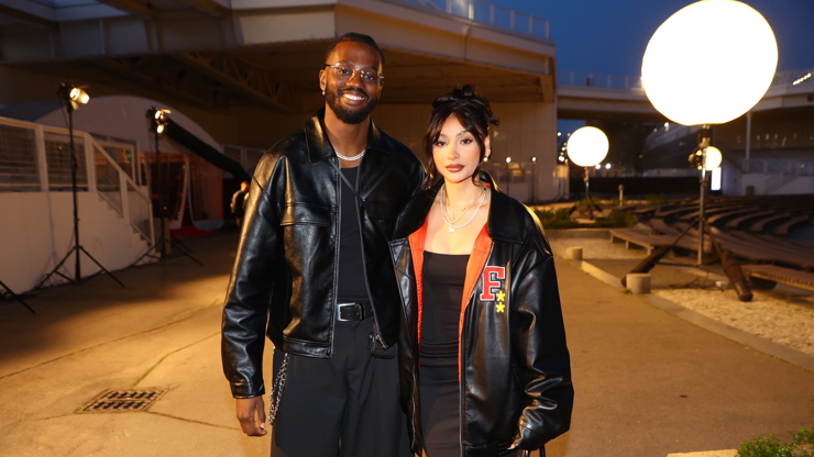 Iki Ngatse se svou krásnou partnerkou.