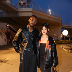 Iki Ngatse se svou krásnou partnerkou Adrianou Mariacou Bustillos.