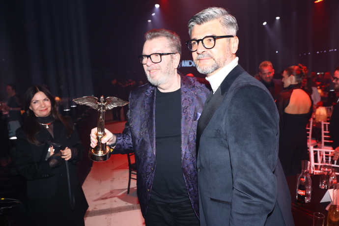 Richard Müller se svým manažerem. 