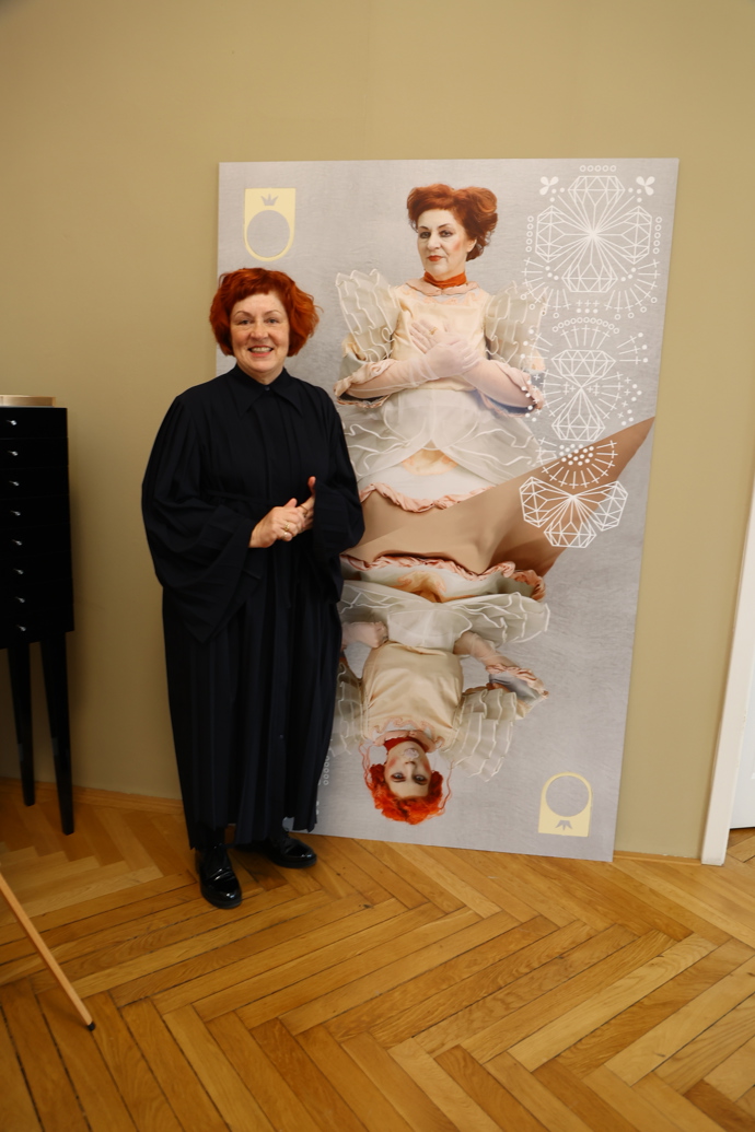 Helena Dařbujánová je maminkou zpěvačky Žofie Dařbujánové. 